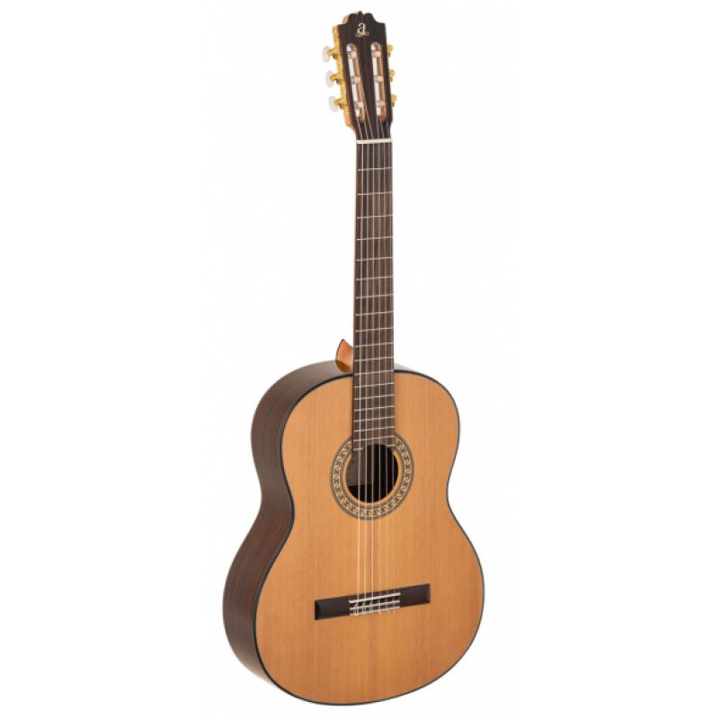 Класична гітара ADMIRA A6